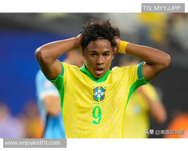 全球足球明星全名汇总及其成就介绍