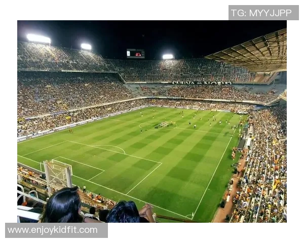 出身优越的足球明星们如何在绿茵场上书写传奇人生